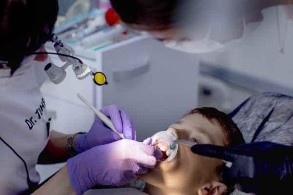 emergency dentist in Gravesend