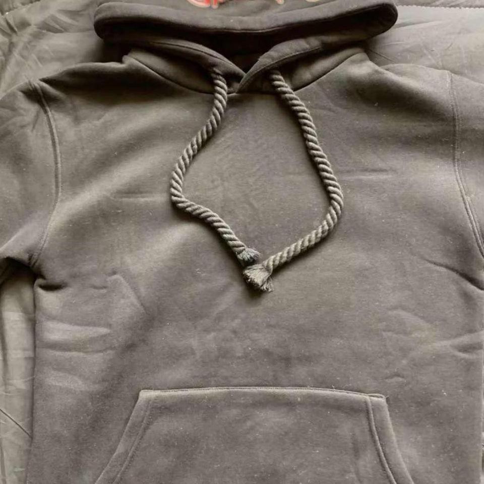synaworldzHoodie